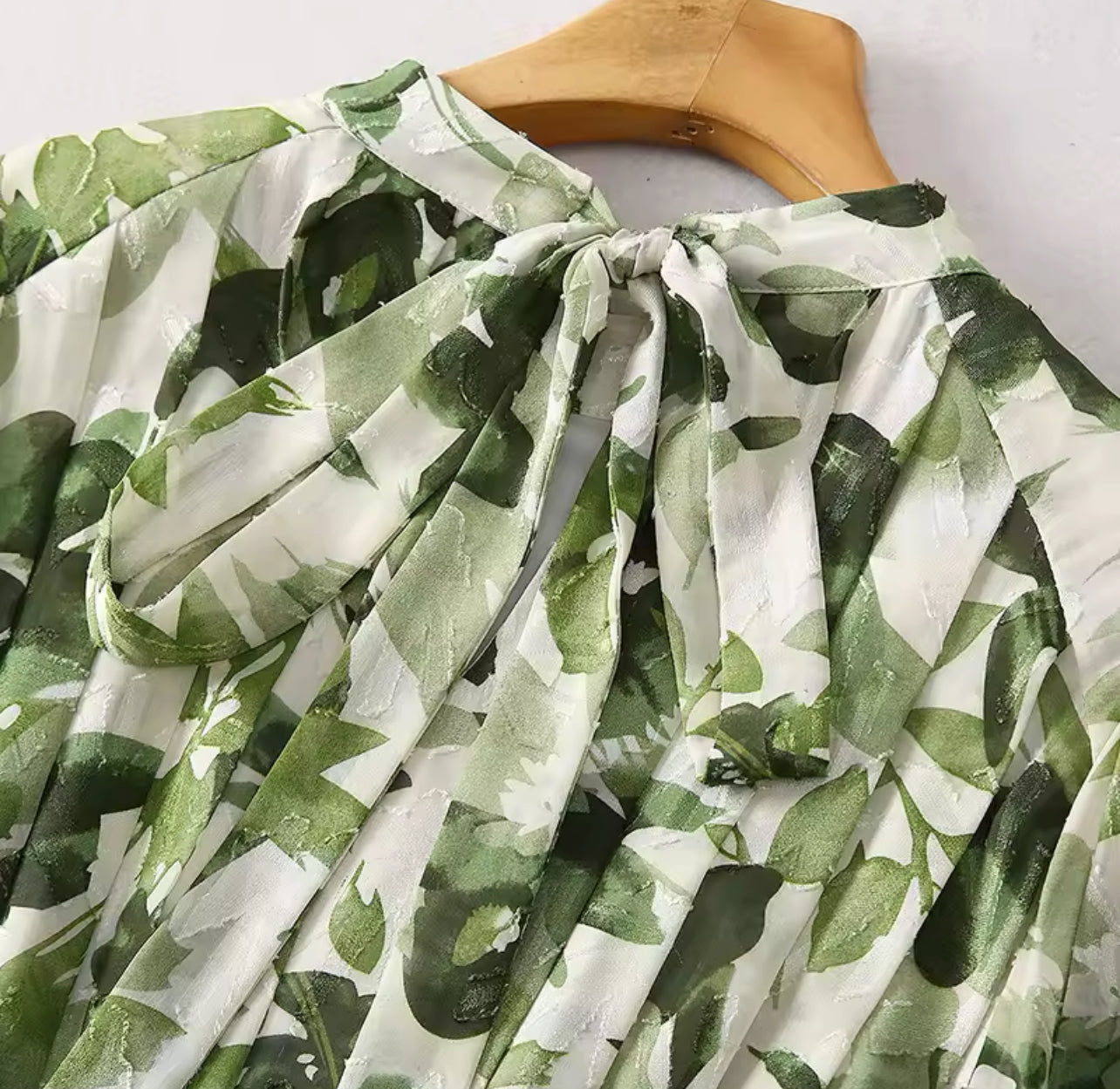 ROBE NIA