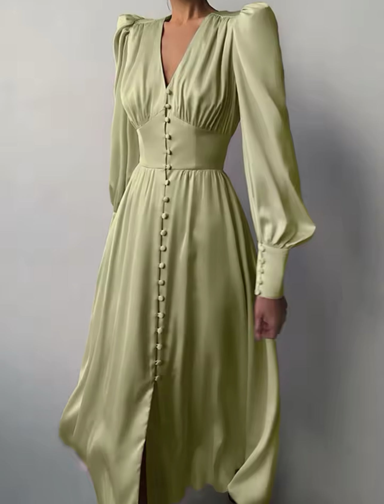ROBE EN SATIN