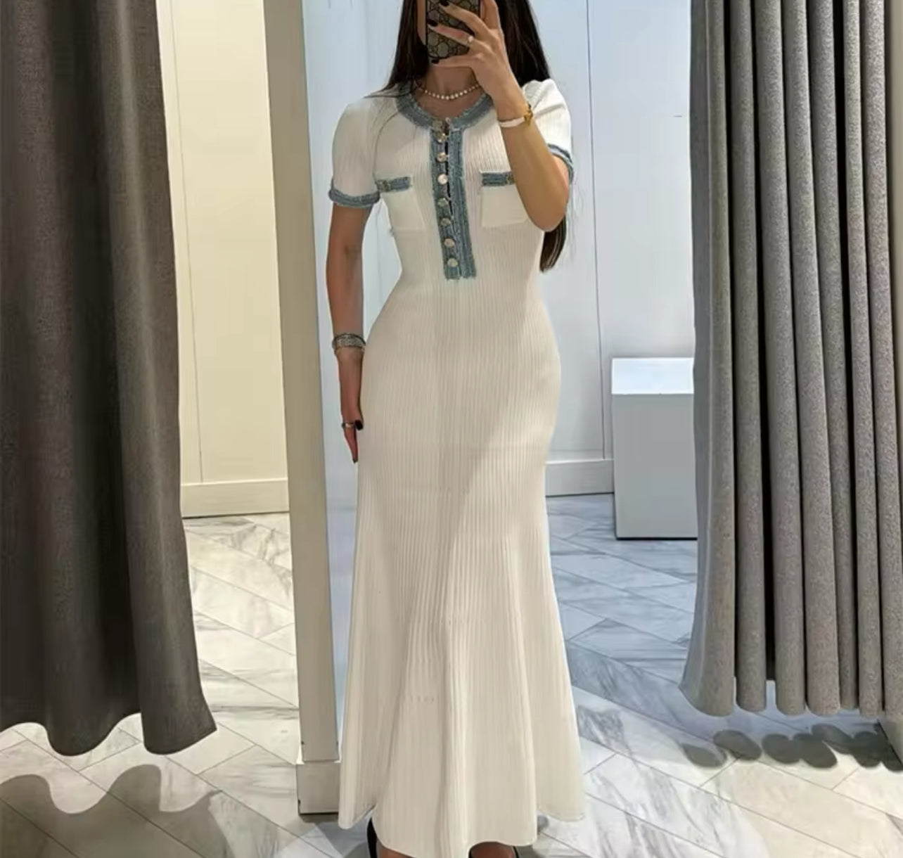 ROBE HALIFA