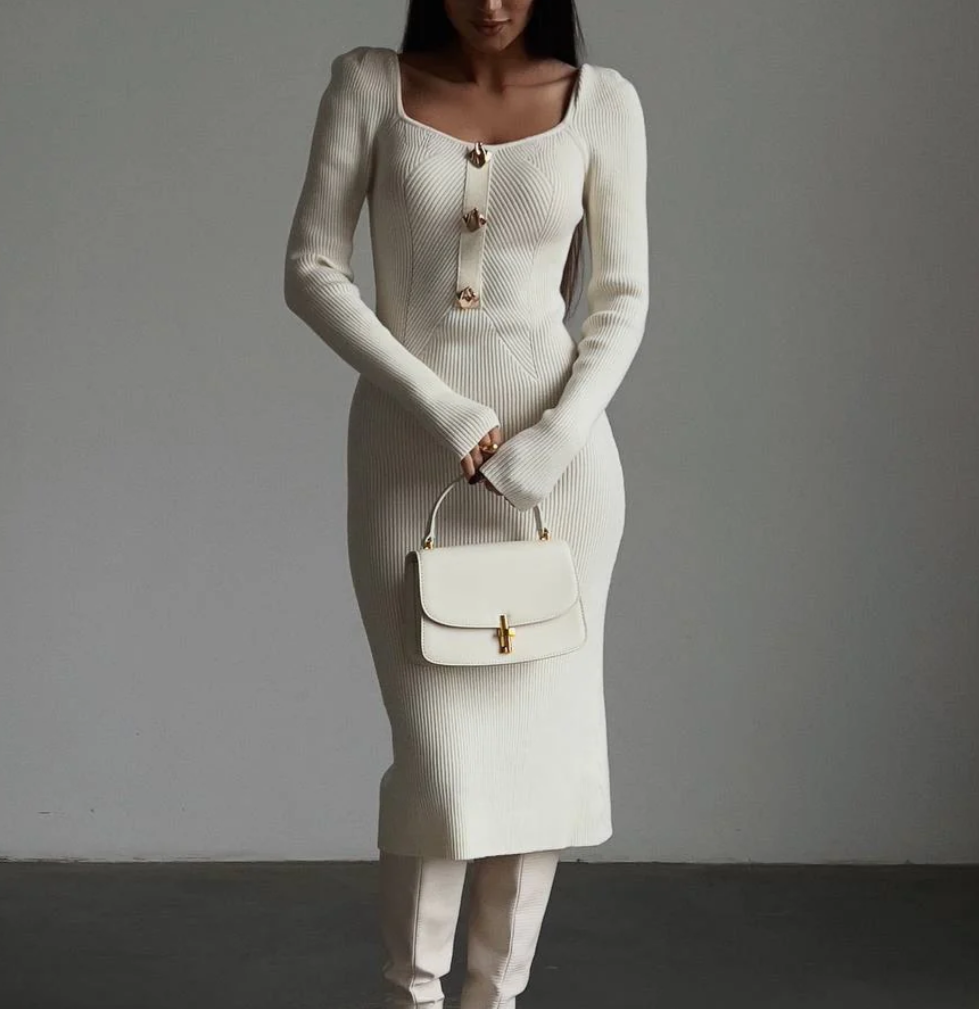 Élégante robe mi-longue en tricot côtelé